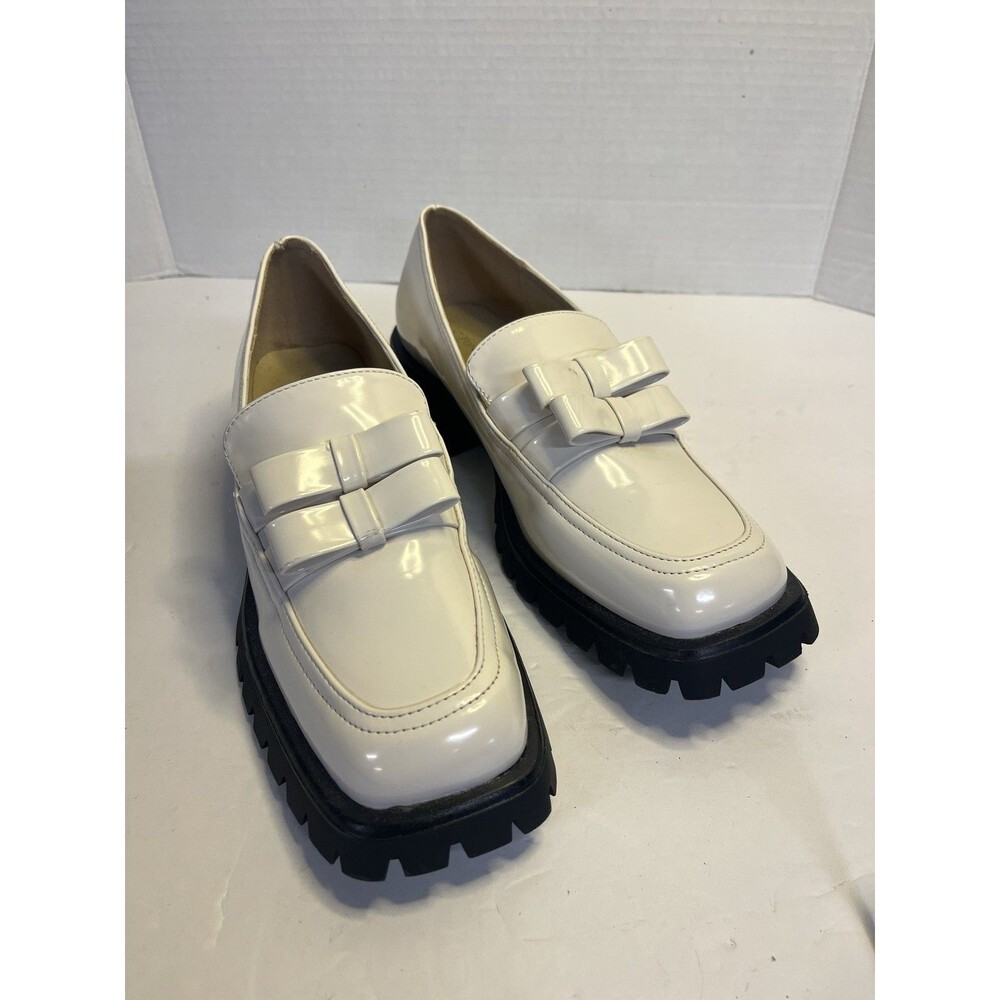C. Paravano Shoes Size 40 9-9.5 White Lug Slip On Bow Chunky Black Sole Unworn